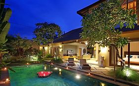 Desa Di Bali Villas